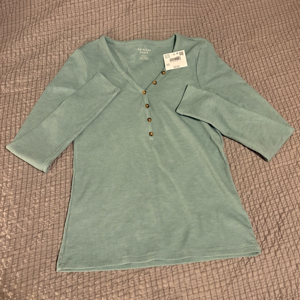 American Eagle Outfitters Teal Long Sleeve button Top size m NWT